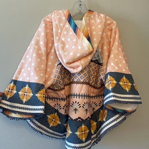 MATILDA JANE DREAM CHASERS FAIRY TALE HOODED PONCHO - Picture 7 of 7